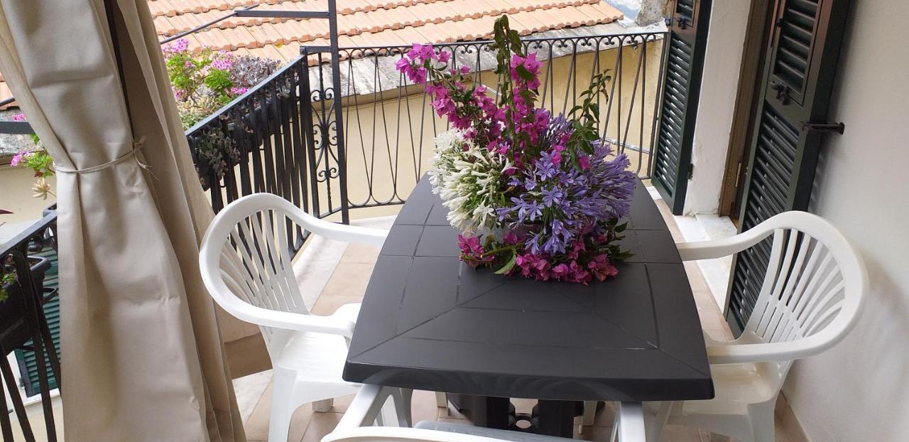 Countryhouse Traversa Du Furnu Imperia Exterior foto