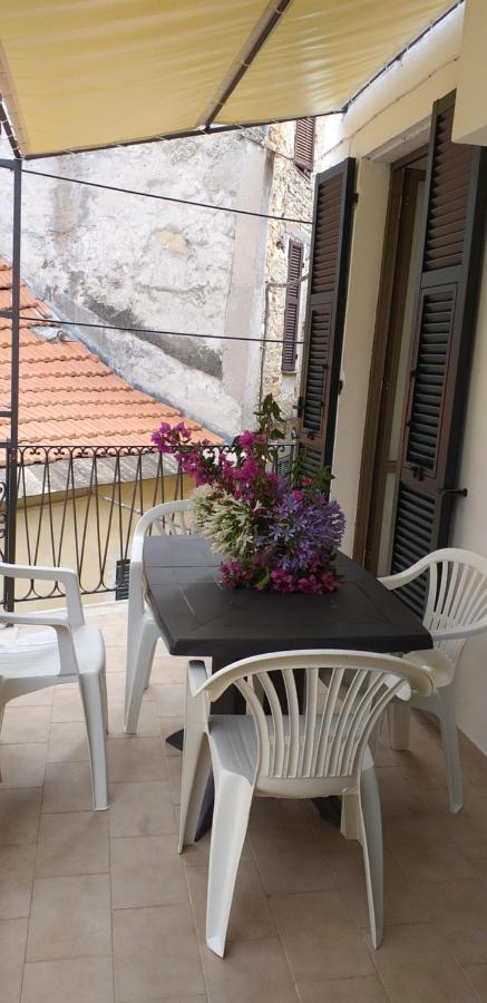 Countryhouse Traversa Du Furnu Imperia Exterior foto