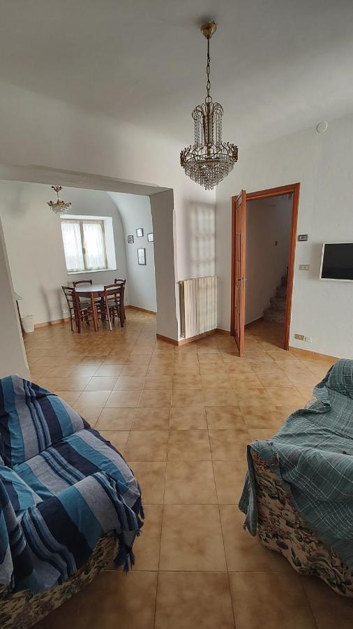 Countryhouse Traversa Du Furnu Imperia Exterior foto