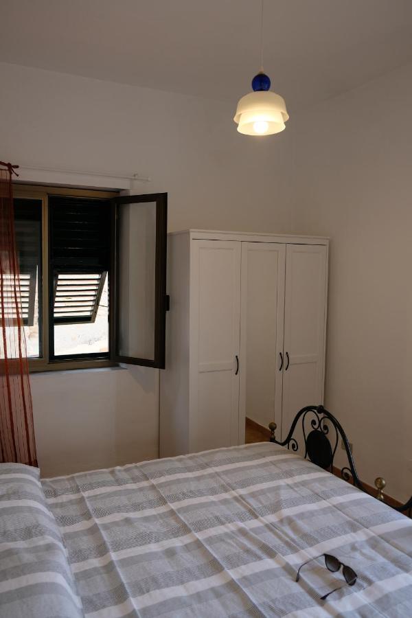 Countryhouse Traversa Du Furnu Imperia Exterior foto